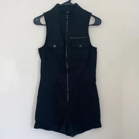 Guess Black Sleeveless Romper with Front Zip - Picture 3 of 16
